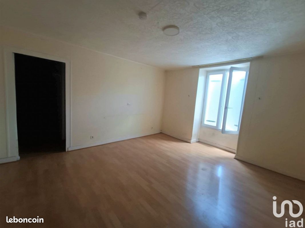 Maison 4 pièces 95 m² - Thénezay 79390 (image principale 4)