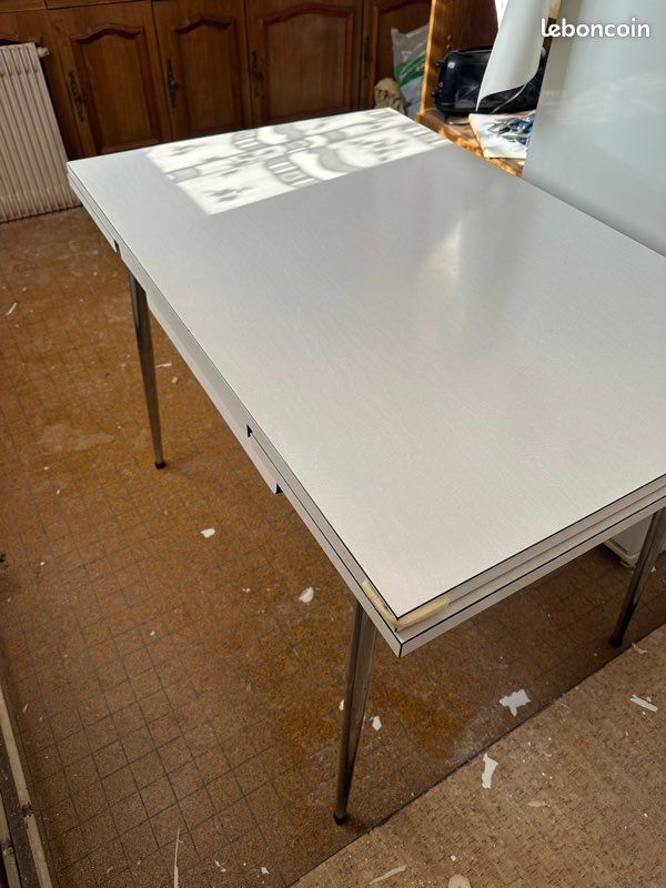 Table en Formica (image 4)