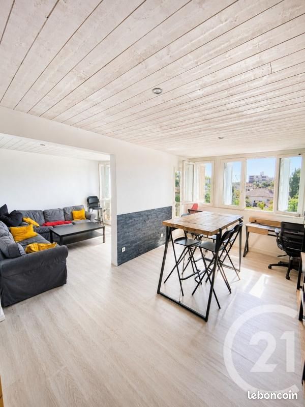 Appartement 3 pièces 72 m² · à Clermont-Ferrand · 72 m² · 850 €