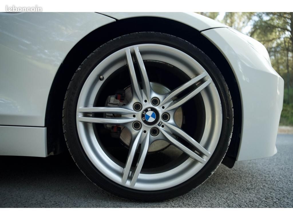 BMW Z4 PACK M sDrive 23i - SIEGES CHAUFFANTS - CHASSIS SPORT - ECRAN (image 33)