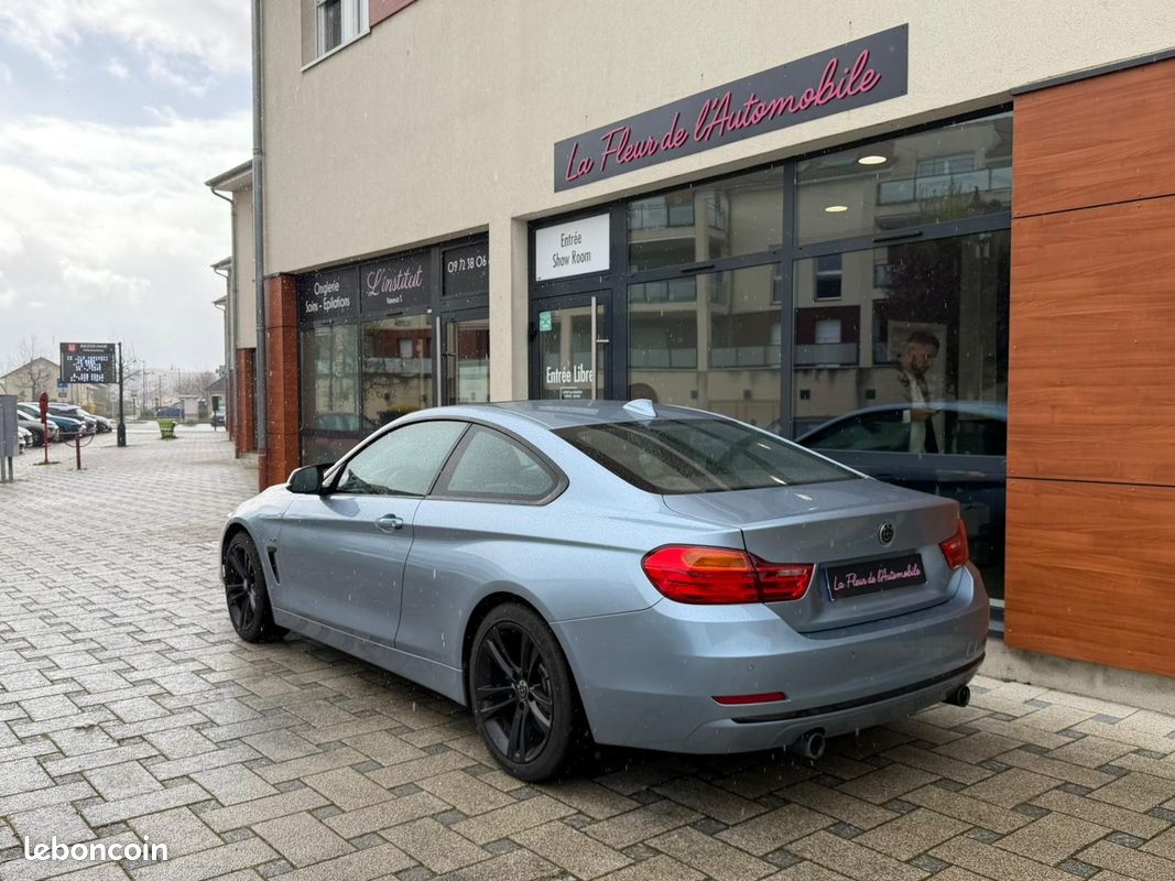 BMW SERIE 4 COUPE F32 435i 306 ch Sport A - SIÈGES ÉLECTRIQUES/CHAUFFANTS - TOIT OUVRANT - RADAR AV/AR (image 9)