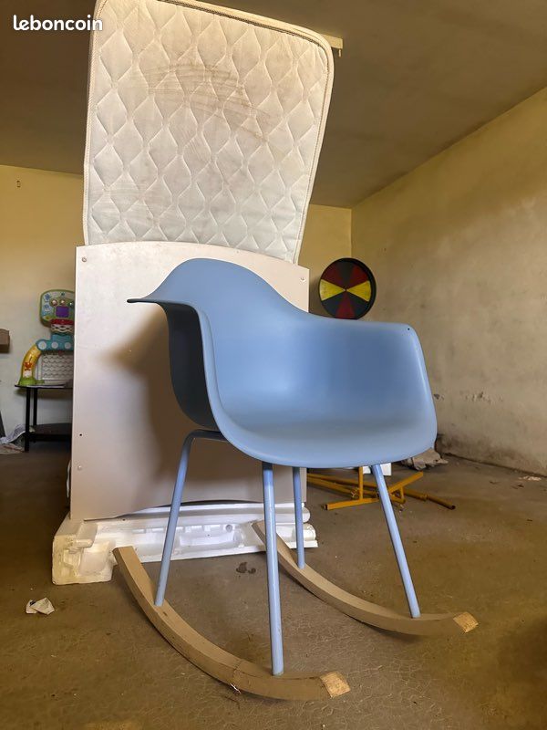 Chaise à bascule (image 1)