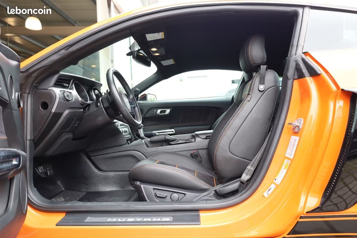 FORD Mustang GT Fifty Five Years Edition 5.0 V8 460 ch BVA10 – Twister Orange – Caméra – R19 (image 6)
