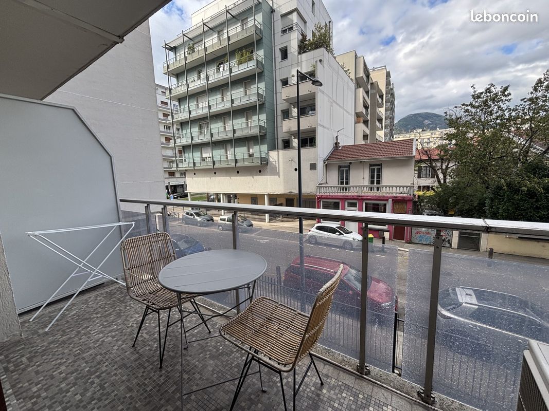 Appartement 3 pièces 47 m² · à Grenoble · 47 m² · 140 000 €
