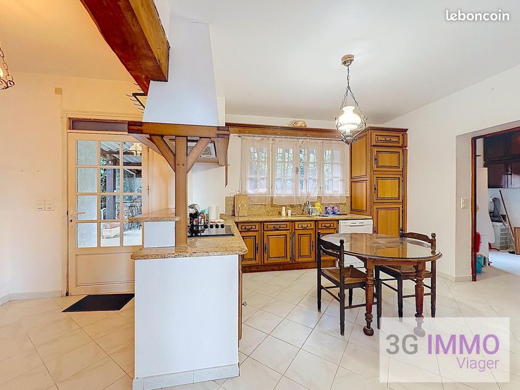 Viager | Maison de plain-pied | 6p | 4ch | 208 m² | Santa-Maria-Poggio | Expo Sud-Est | Terrasse · Jardin · Piscine (image 8)