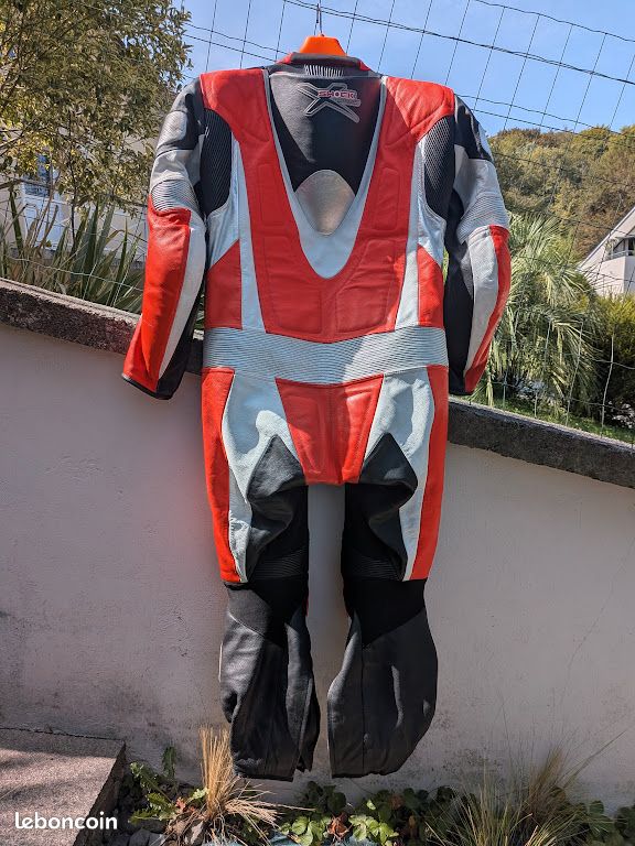 Combinaison moto en cuir Suomy T56 (XL) (image 2)