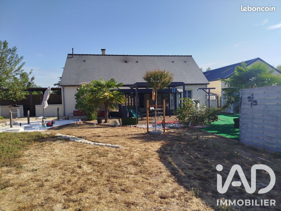 Maison 5 pièces 120 m² · à Ligré · 120 m² · 240 000 €
