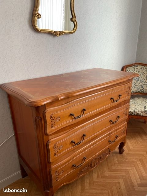 Commode (image 1)