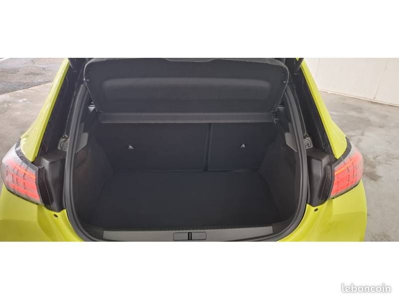 Peugeot 208 Hybrid 100 e-DCS6 GT (image 7)