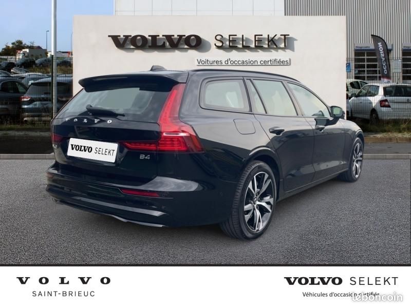 Volvo V60 B4 197ch Ultra Style Dark DCT 7 (image 2)