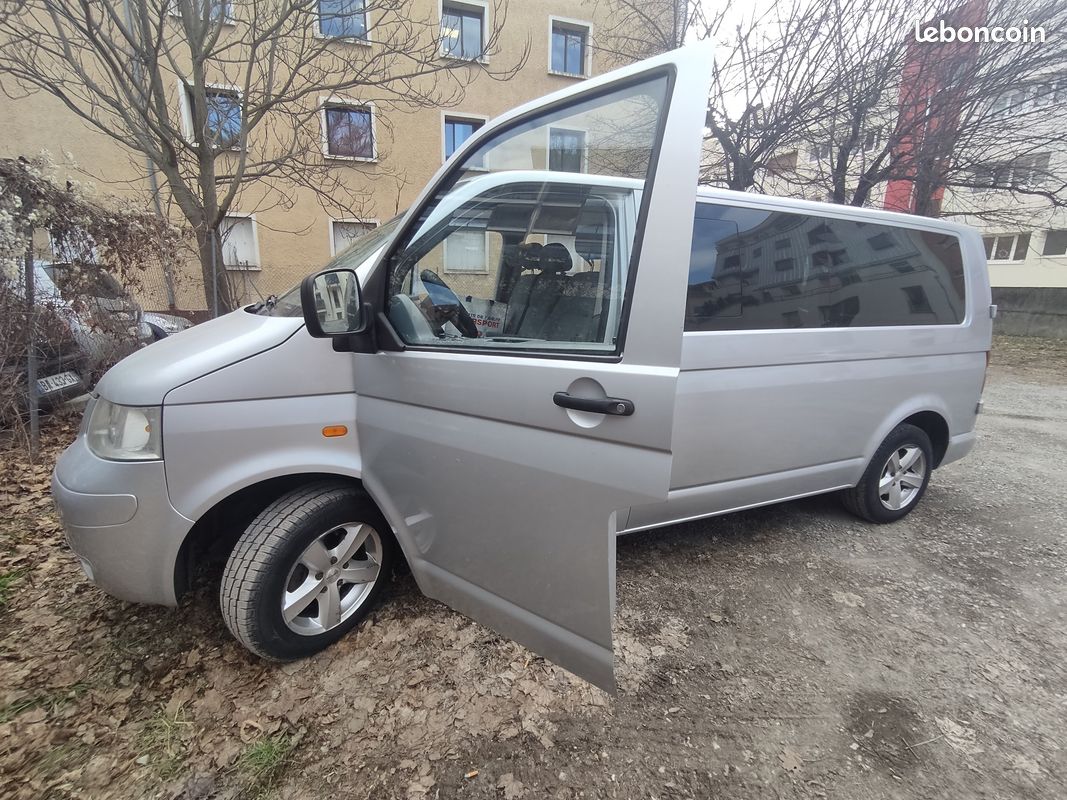 VOLKSWAGEN TRANSPORTER T5 L2 9 places (image 1)