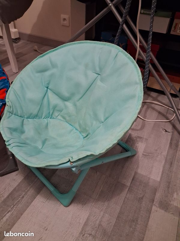 Lot 2 fauteuils enfants pliables (image 3)