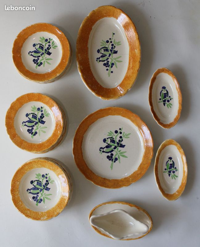 Lot De 9 Assiettes Dinette Anciennes Creil & Montereau - Breton, Creuses Et Plates