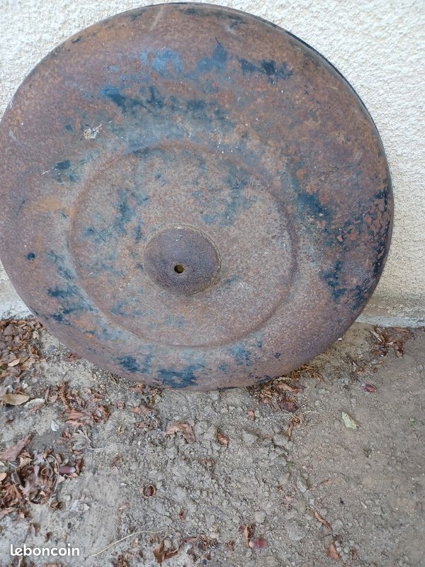 Cache roue de secours de traction (image 1)
