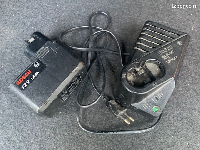 Chargeur Bosch AL60DV1411 + Batterie Bosch 12V 1,4Ah (image 1)