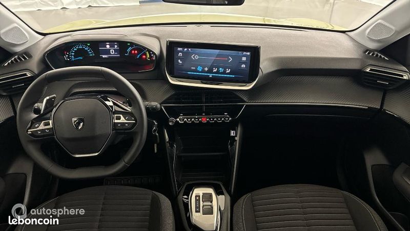 Peugeot 208 1.2 Hybrid 100ch Active e-DCS6 (image 11)
