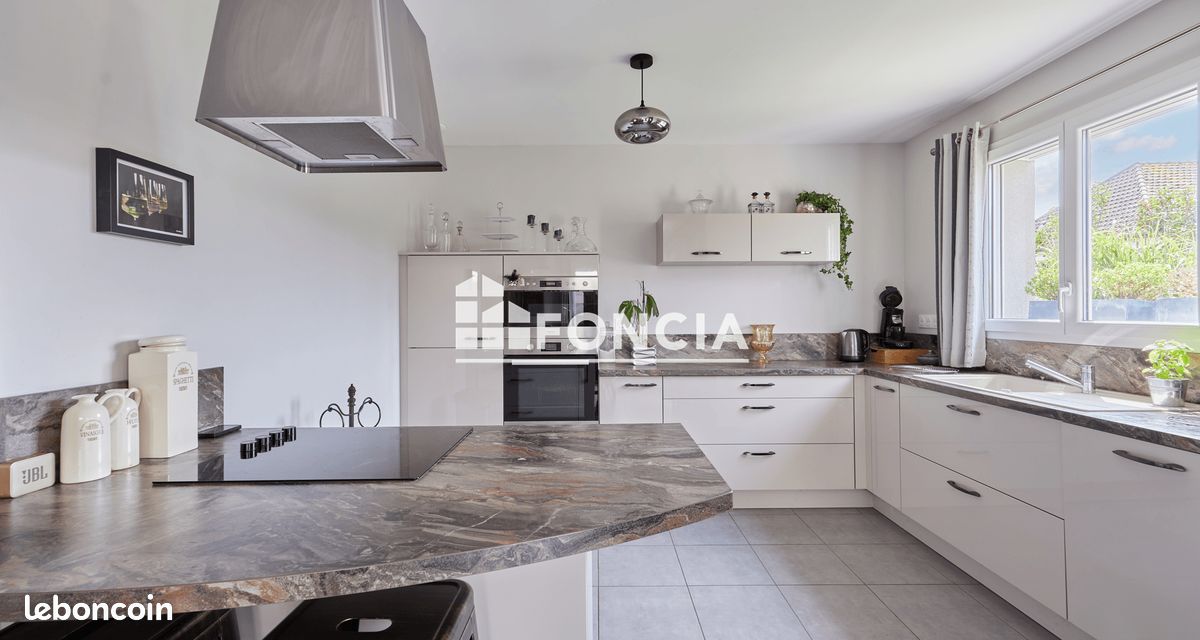 Maison 5 pièces 100 m² · à Saint-Martin-de-la-Lieue · 100 m² · 322 000 €