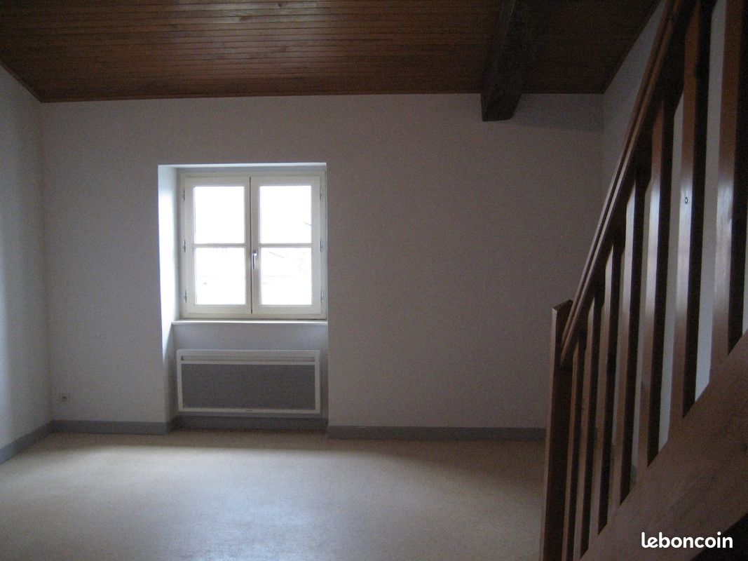 Appartement 1 pièce 45 m² · à Tournon-sur-Rhône · 45 m² · 408 €/mois