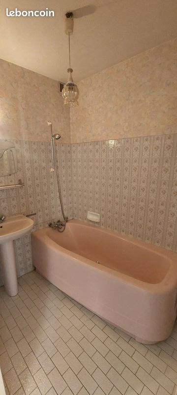 Appartement 4 pièces 87 m² · à Saint-Symphorien-d'Ozon · 87 m² · 185 000 €