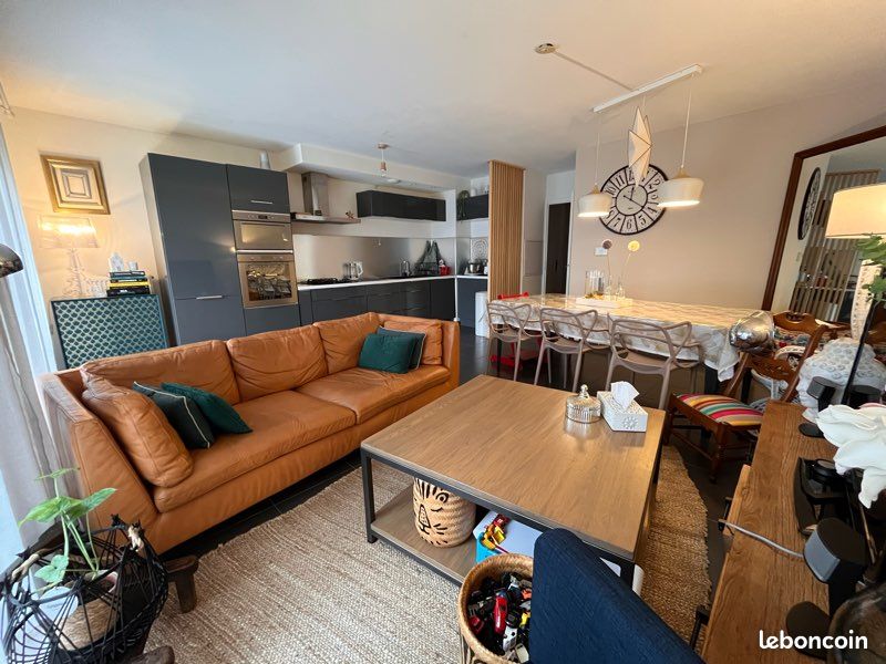 Maison 4 pièces 84 m² · à Saint-Jean-d'Illac · 84 m² · 315 000 €