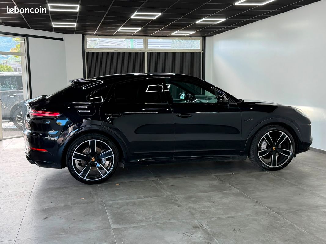Porsche cayenne iii coupe 3.0 v6 e-hybrid 462 platinum edition tiptronic bva grosse configration (image 5)