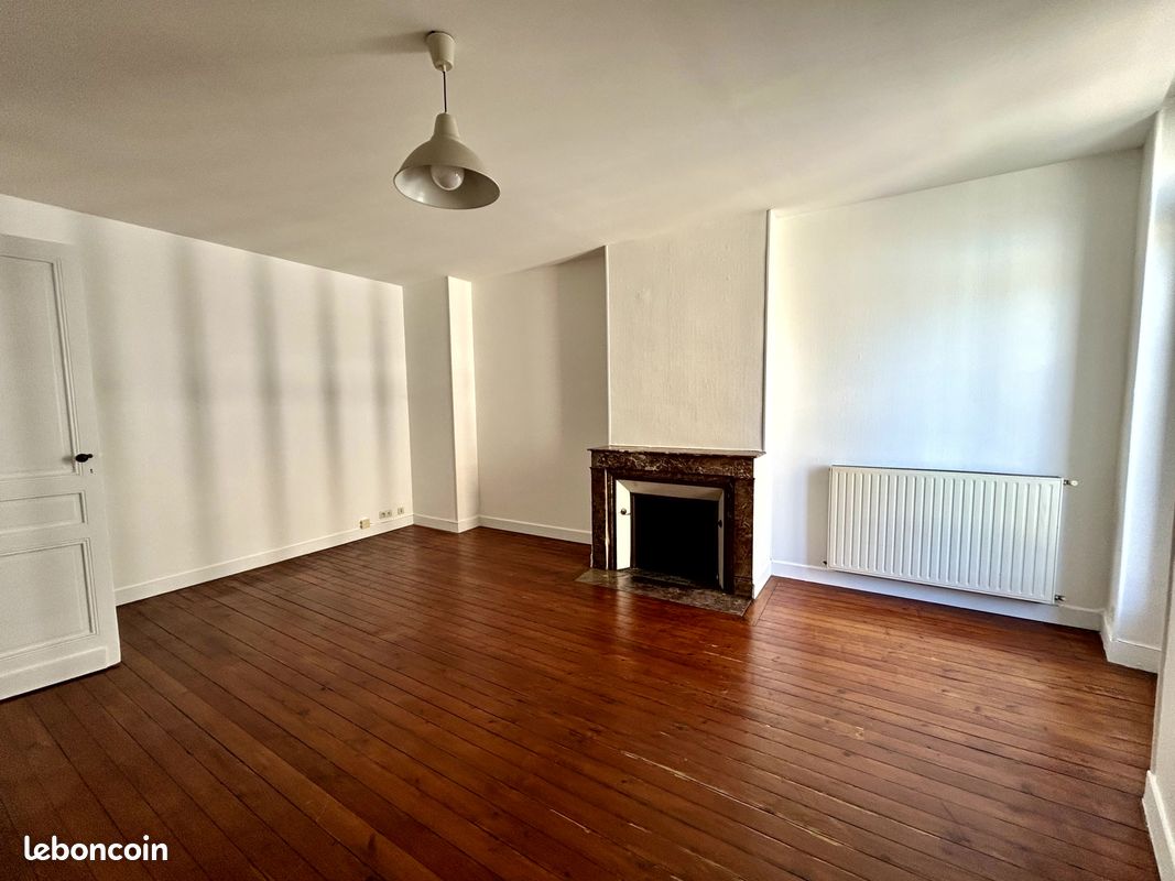 Appartement 3 pièces 73 m² · à Bordeaux · 73 m² · 1 050 €/mois