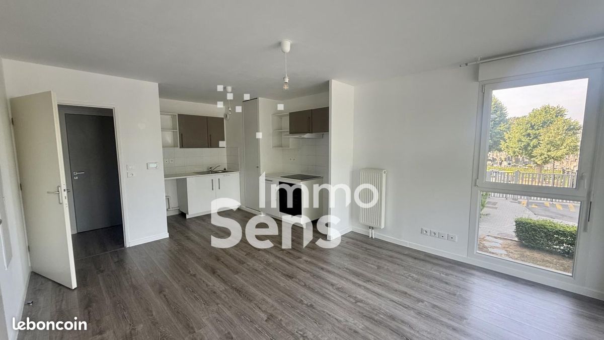 Appartement 2 pièces 43 m² · à La Madeleine · 43 m² · 761 €