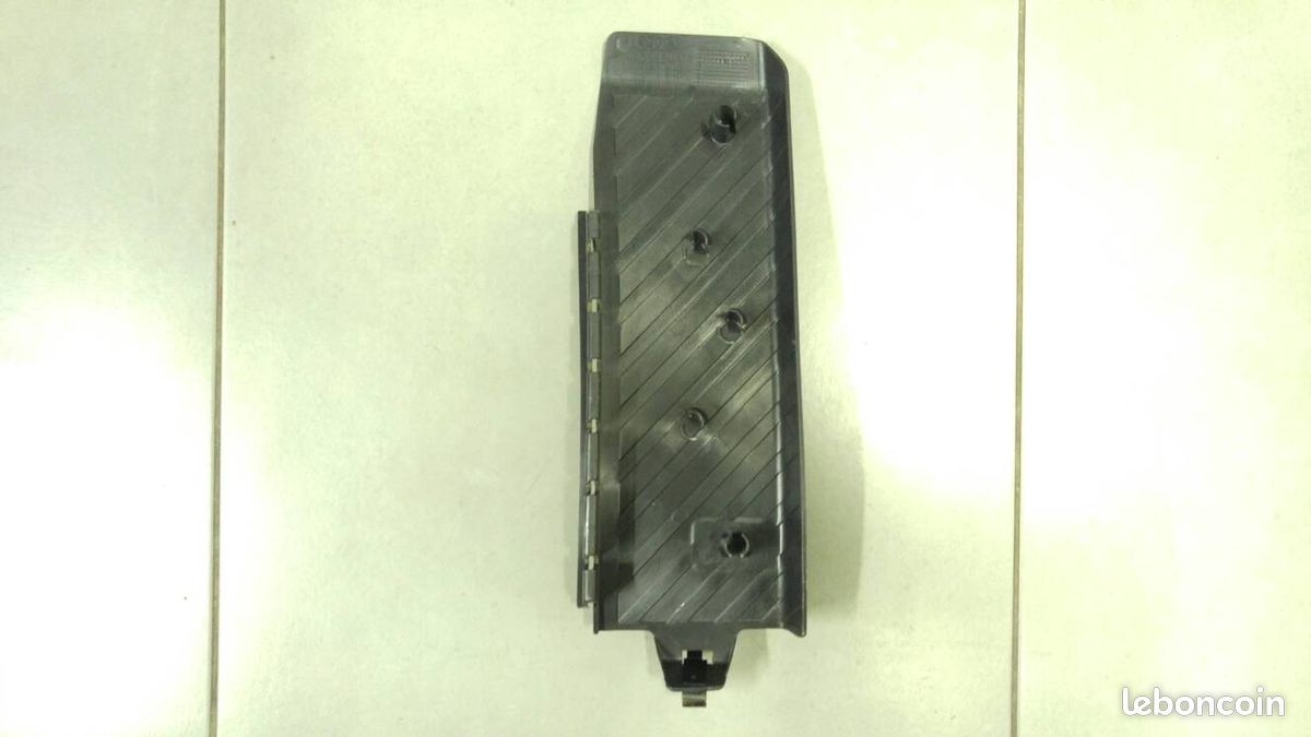 Repose pied AUDI A6 4G C7 (image 2)