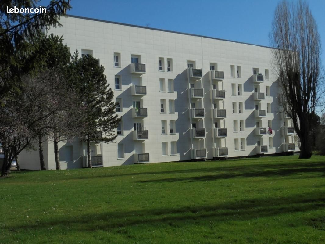 Appartement 4 pièces 66 m² · à Saint-Florentin · 66 m² · 560 €