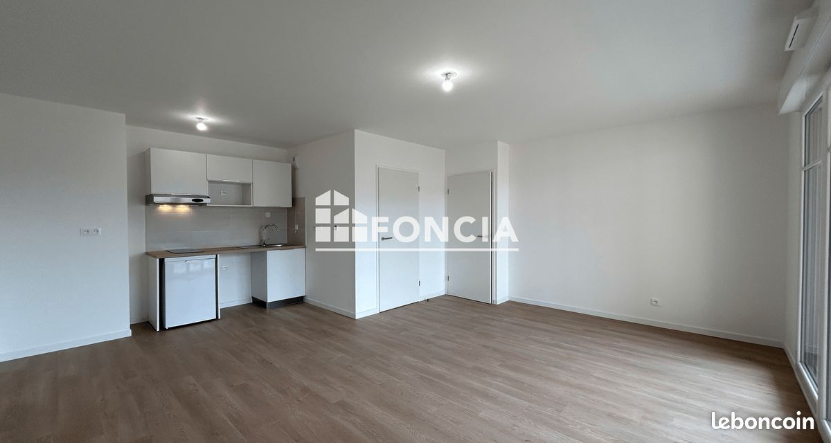 Appartement 2 pièces 51 m² · à Pont-l'Évêque · 51 m² · 695 €/mois