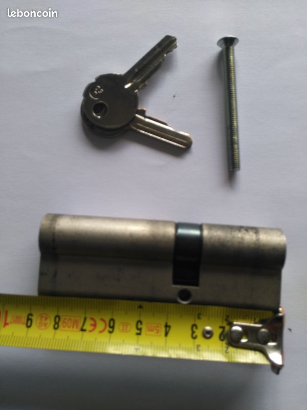 Canon serrure (image 1)