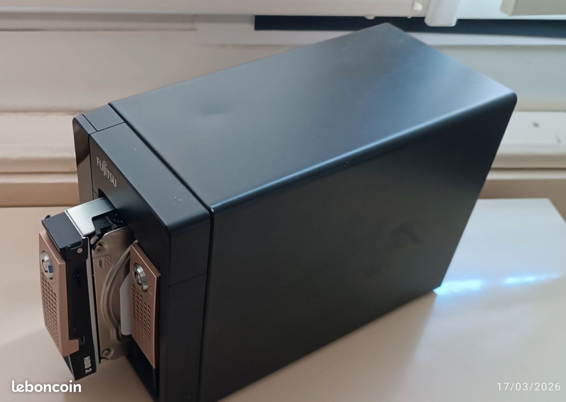 Convert A Fujitsu CELVIN Q703 To Qnap TS-221 By Flashing The Firmware With Ssh