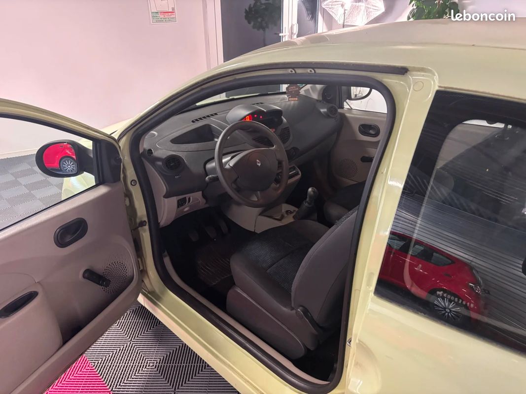RENAULT TWINGO II 1.2 60 eco2 (image 7)