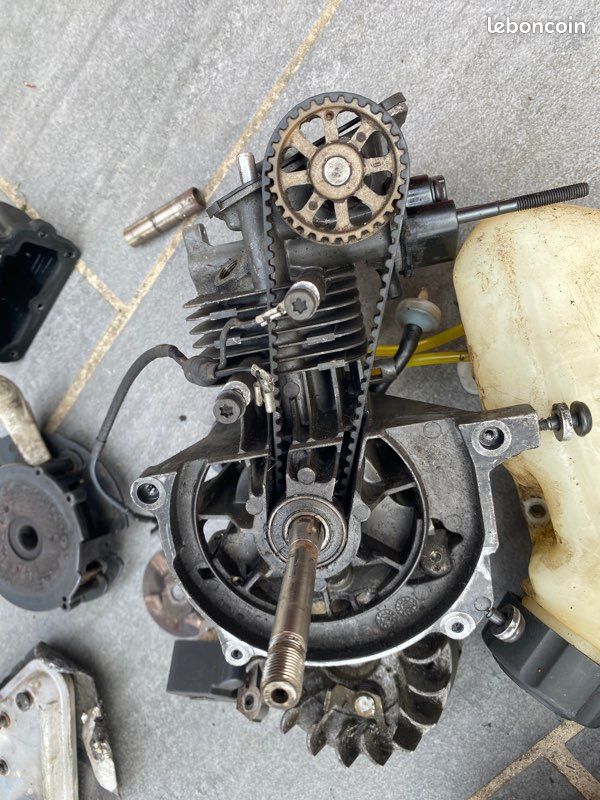 Pièce moteur débroussailleuse RYOBI RBC430SBS (image 9)