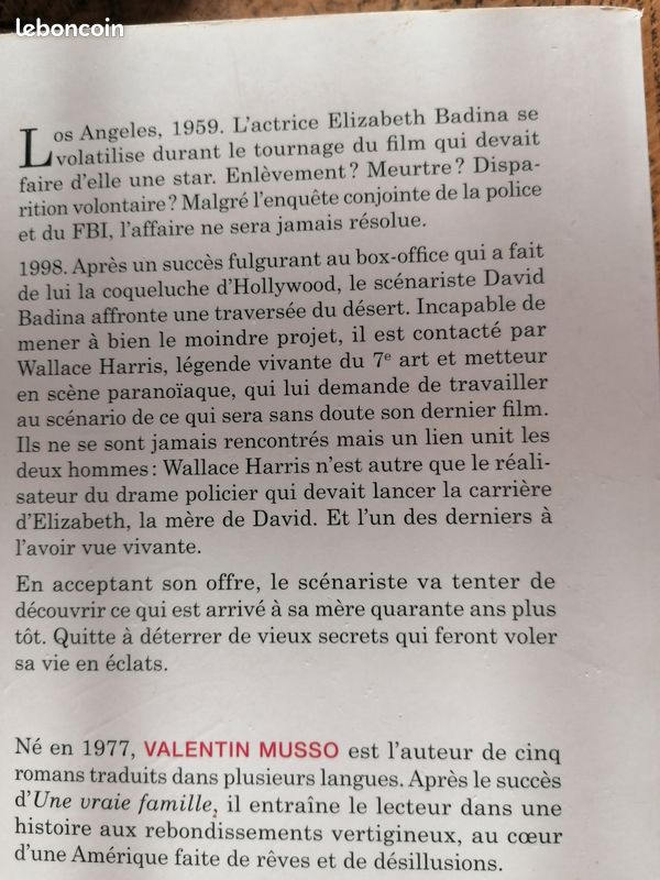 La Femme à droite sur la photo (image 2)