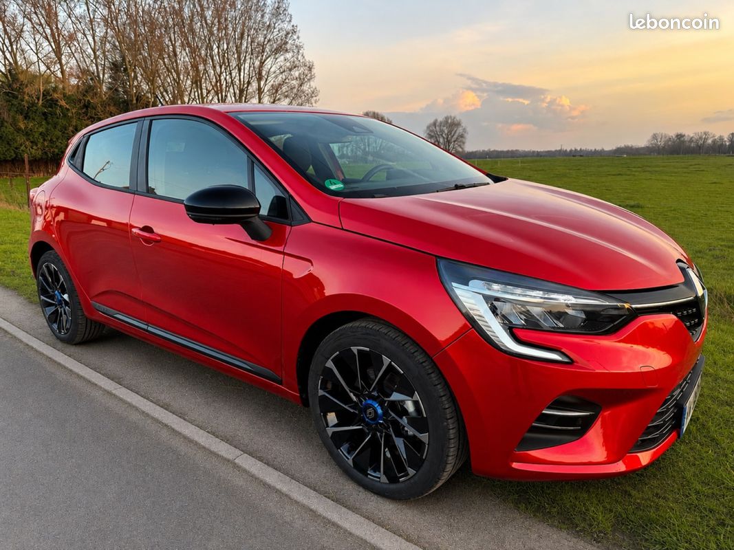 RENAULT CLIO V 1.0 TCe 90 Equilibre (image 1)