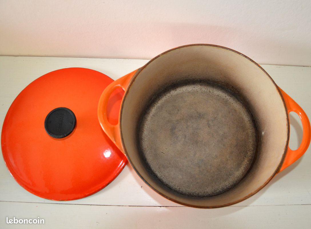 Cocotte En Fonte Cousances N°22 – Orange émaillée, Ancienne, Pour Gaz, Vintage
