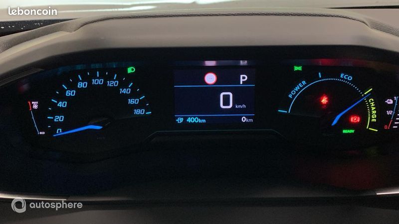 Peugeot 2008 e-2008 156ch Style (image 9)