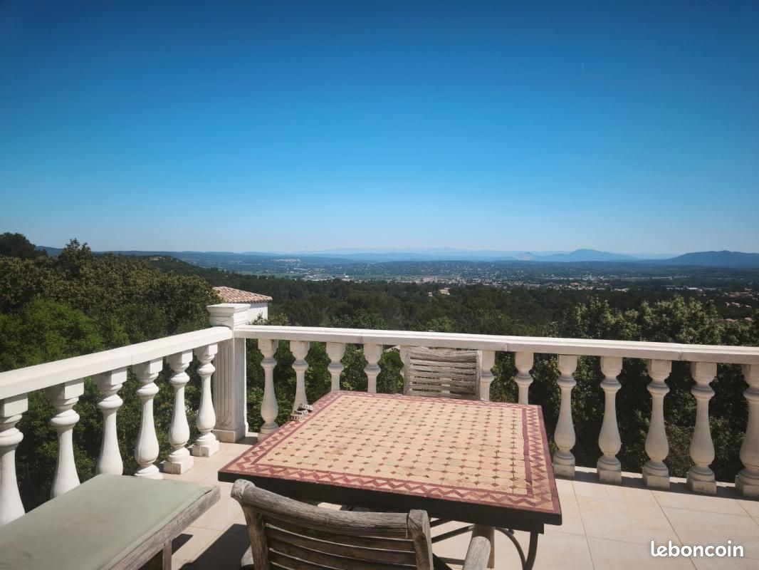 Propriété 9 pièces 205 m² (image 4)