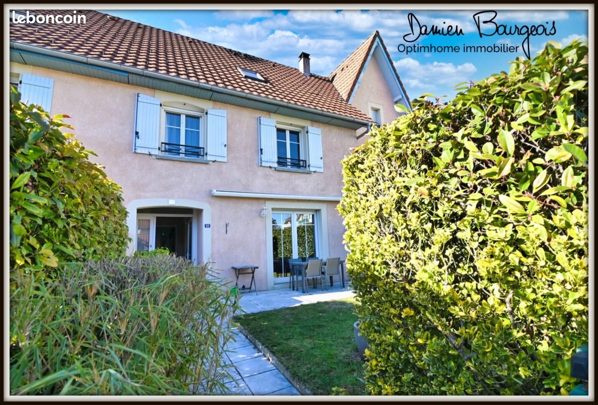 Maison 6 pièces 137 m² · à Gex · 137 m² · 2 510 €/mois