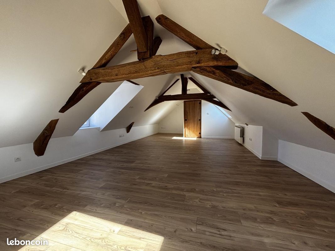Immeuble 89 m² · à Bouchemaine · 89 m² · 267 750 €