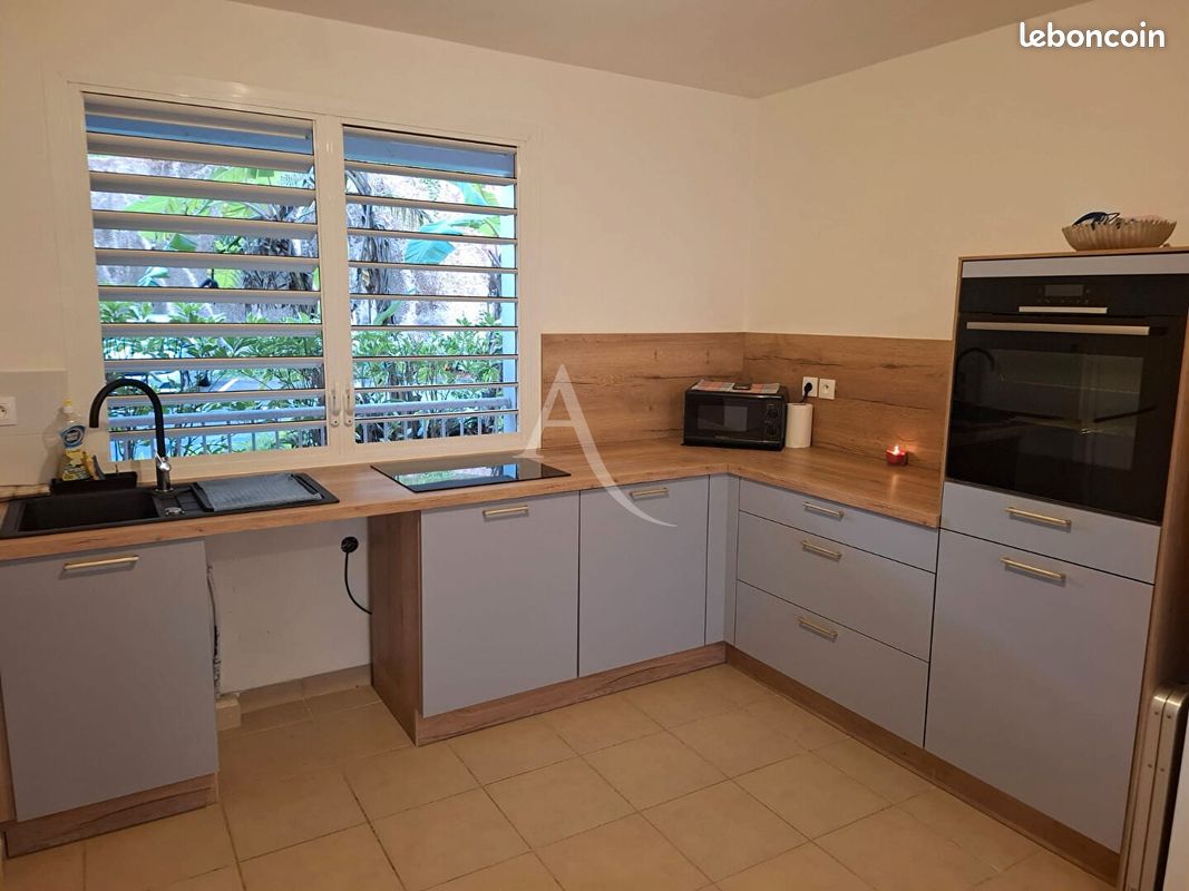 Appartement 2 pièces 42 m² · à Fort-de-France · 42 m² · 950 €/mois