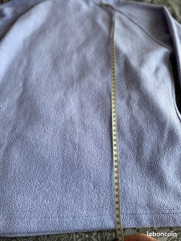 Pull à capuche état neuf (image 4)