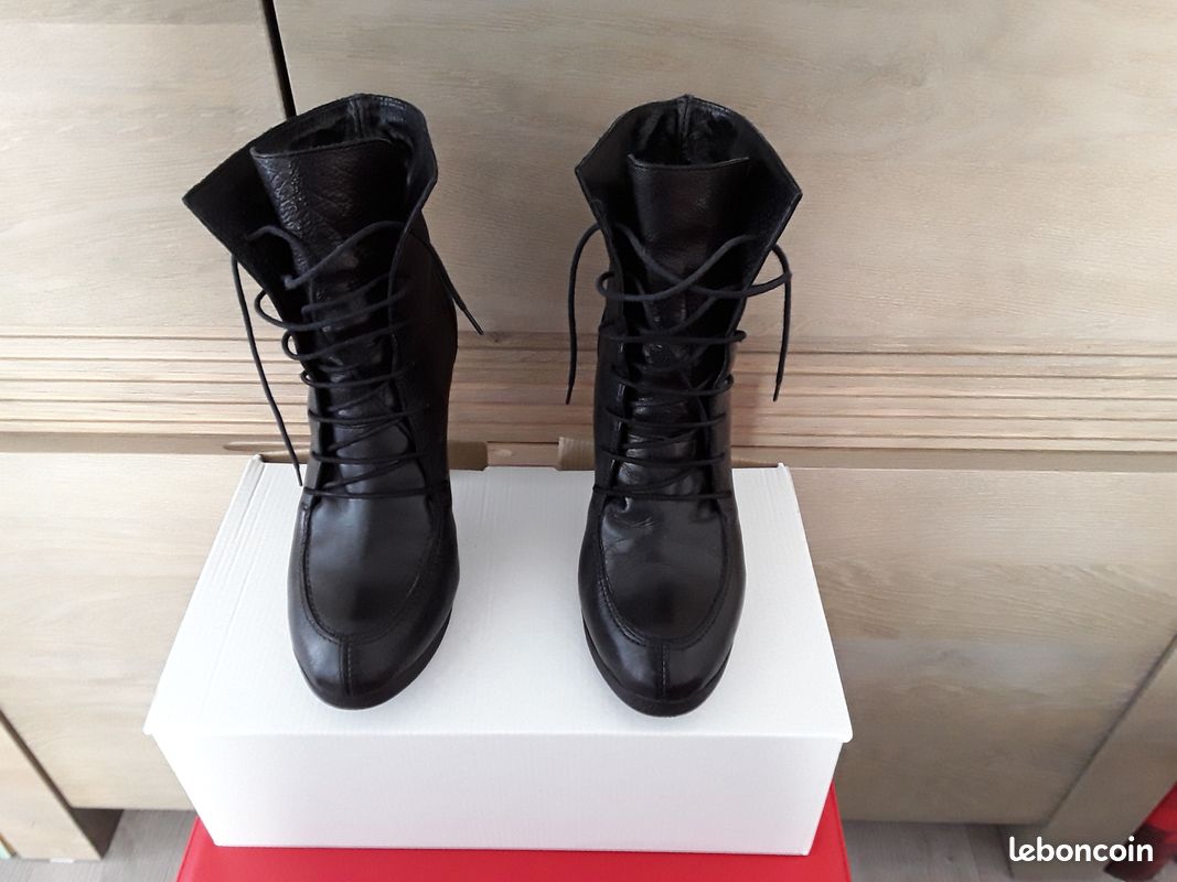 Boots cuir taille 38 femme marque San Marina Chaussures