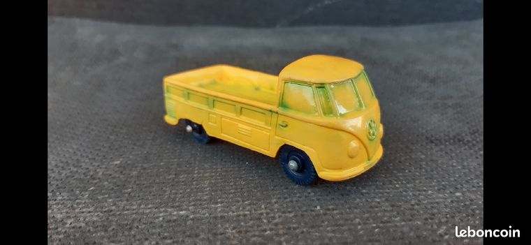 Combi Volkswagen 1950 / 1960 Jouet En Vinyle Bleu De La Marque Tomte