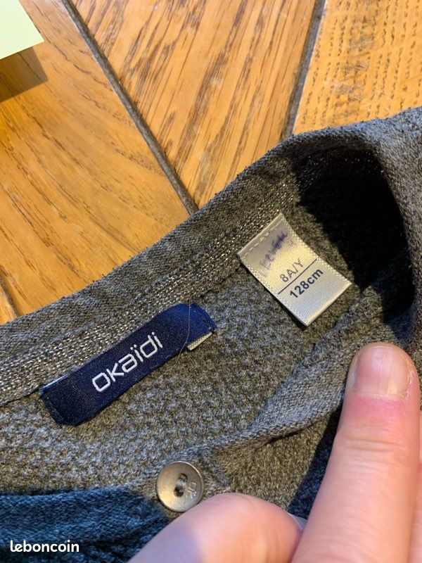 Lot de 4 gilets et 1 pull léger fille taille 8 ans (image 4)