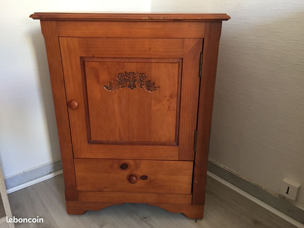 A vendre petit meuble de rangement type ancien (image 1)