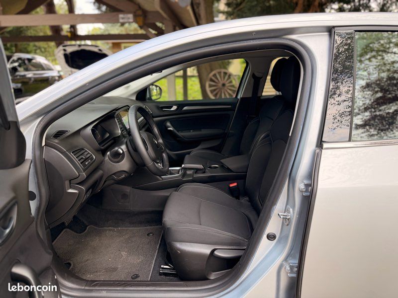 Renault Megane Société 2 places 115 ch BVA EDC 1.5 dCi Berline Business 2020 – photo 8