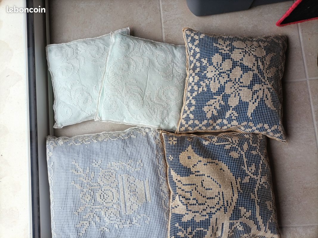 Collection Pearl Shoreline Housses de coussin en mélange de lin côtier Broderie de perles à la main - France