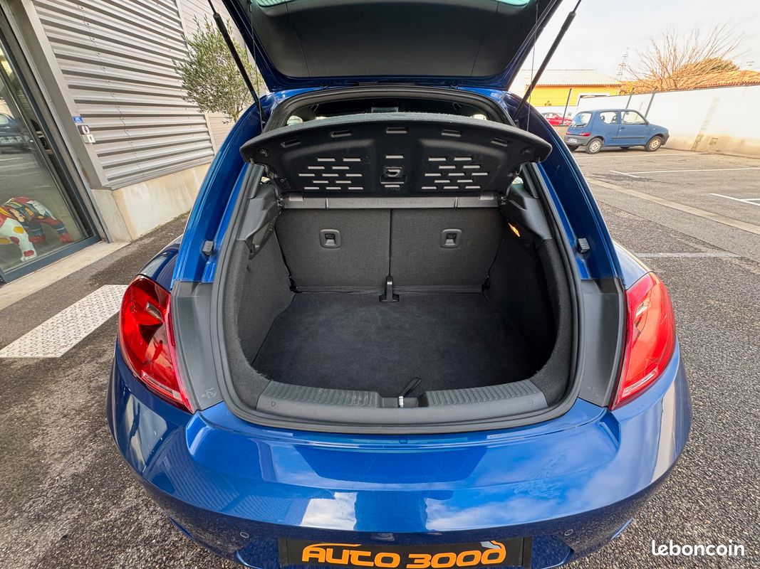 VOLKSWAGEN BEETLE 2.0 TDI 140ch SPORT (image 5)